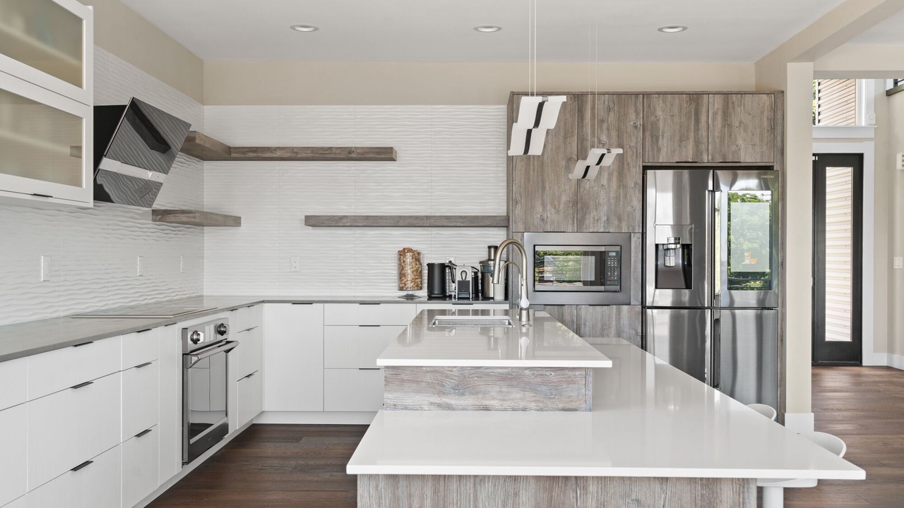 Photo of Kitchen in White Center