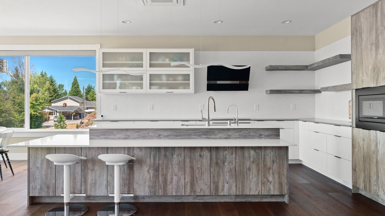 Photo of Kitchen in White Center