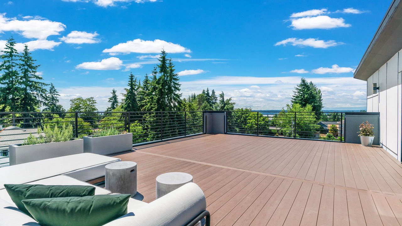 Photo of Patio Balcony in White Center