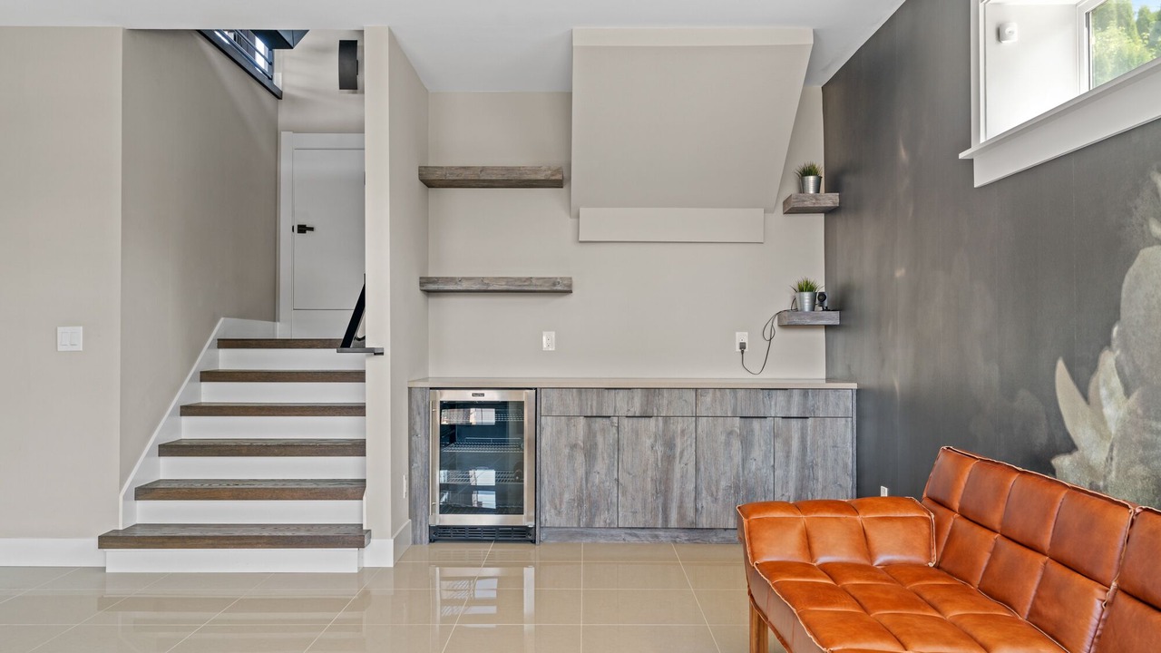 Photo of Livingroom in White Center