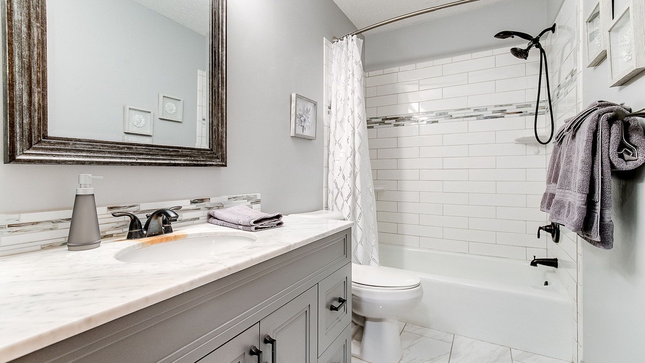 Photo of Bathroom in Maple Grove