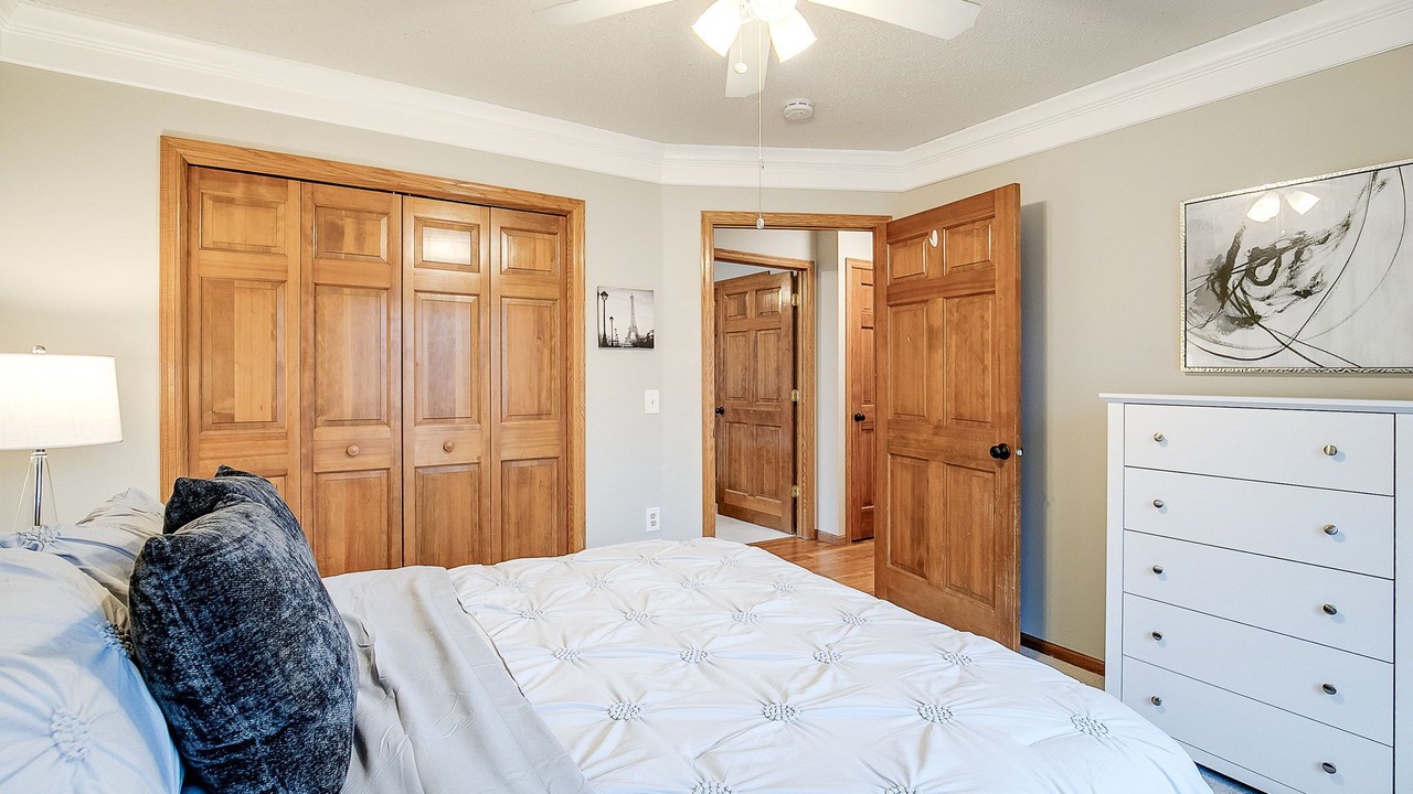 Photo of Bedroom in Maple Grove