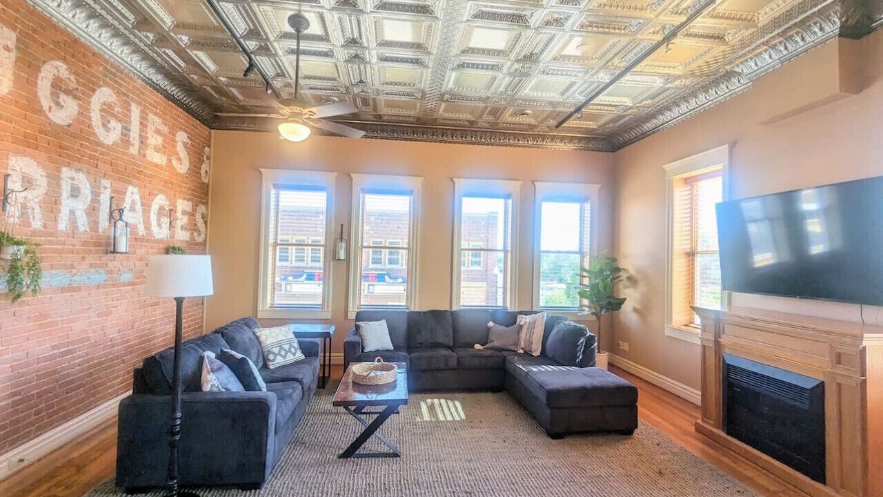 Photo of Livingroom in Waverly