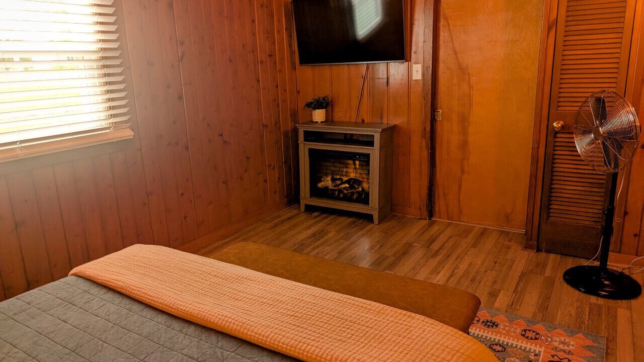 Photo of Bedroom in Cedar Falls