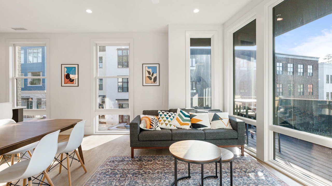 Photo of Livingroom in Chattahoochee Hills