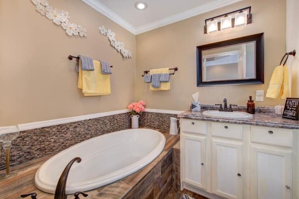 Photo of Bathroom in Tazewell