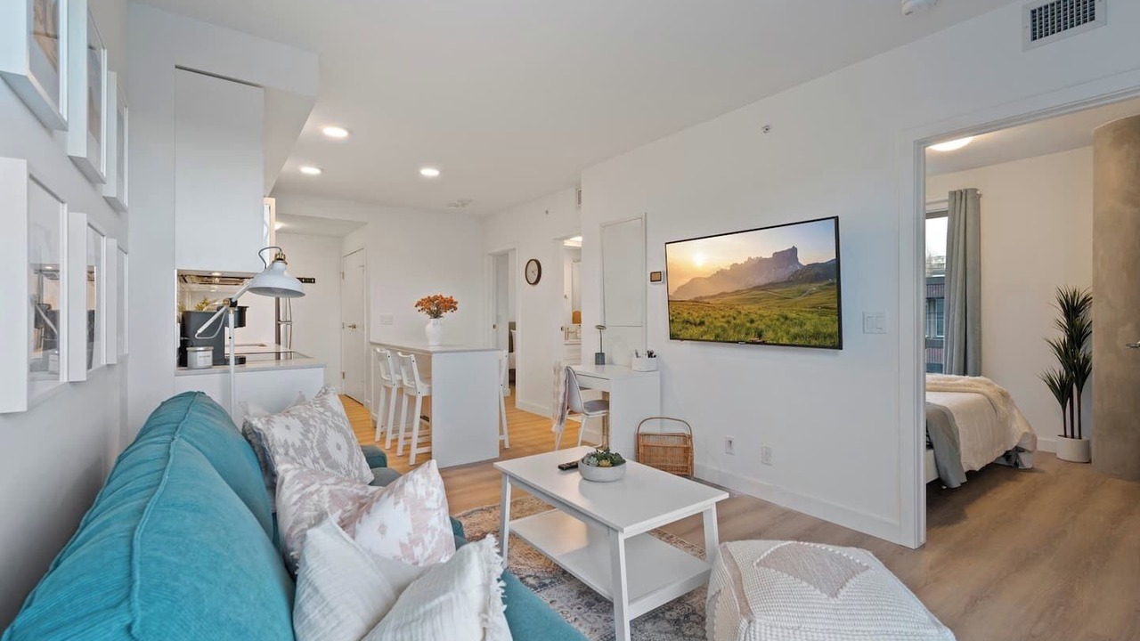 Photo of Livingroom in Crescent Heights