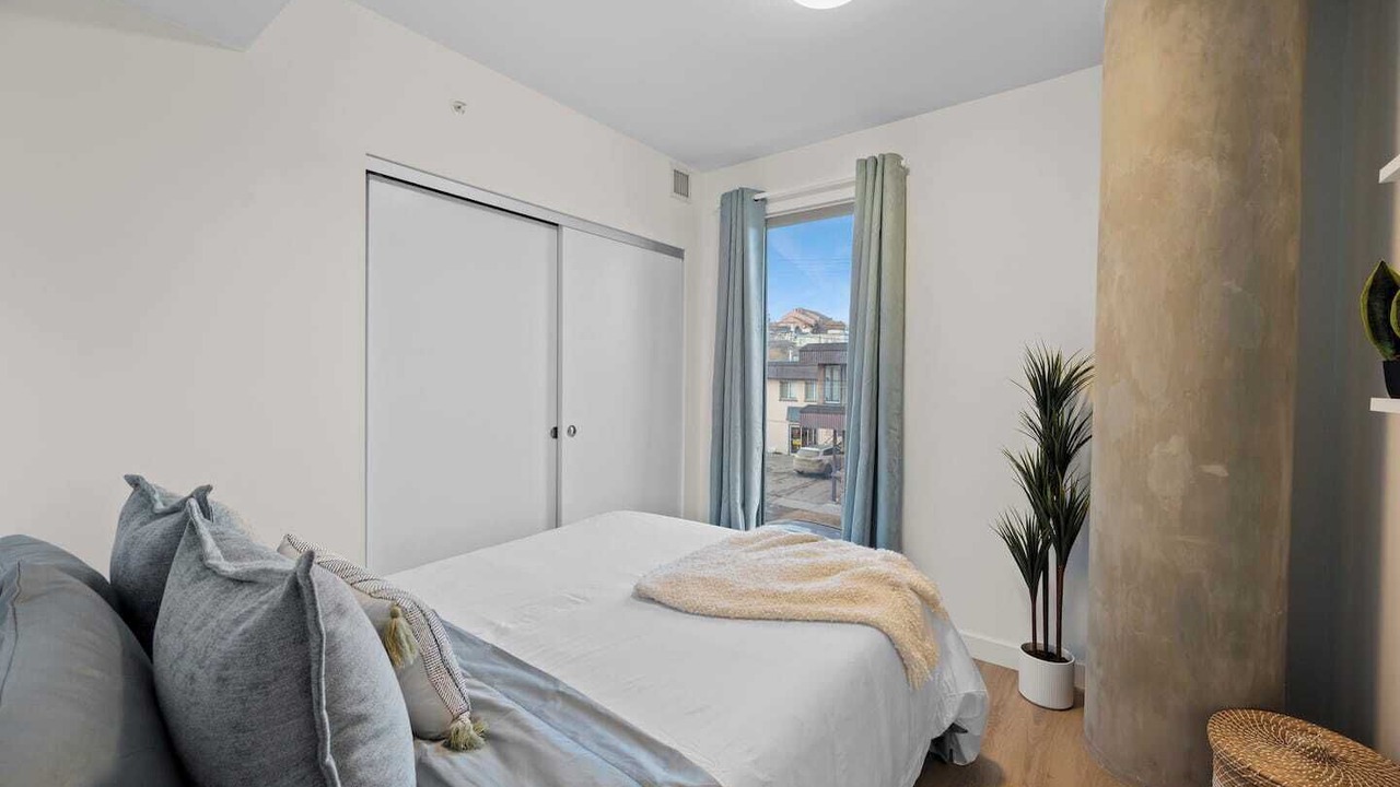 Photo of Bedroom in Crescent Heights