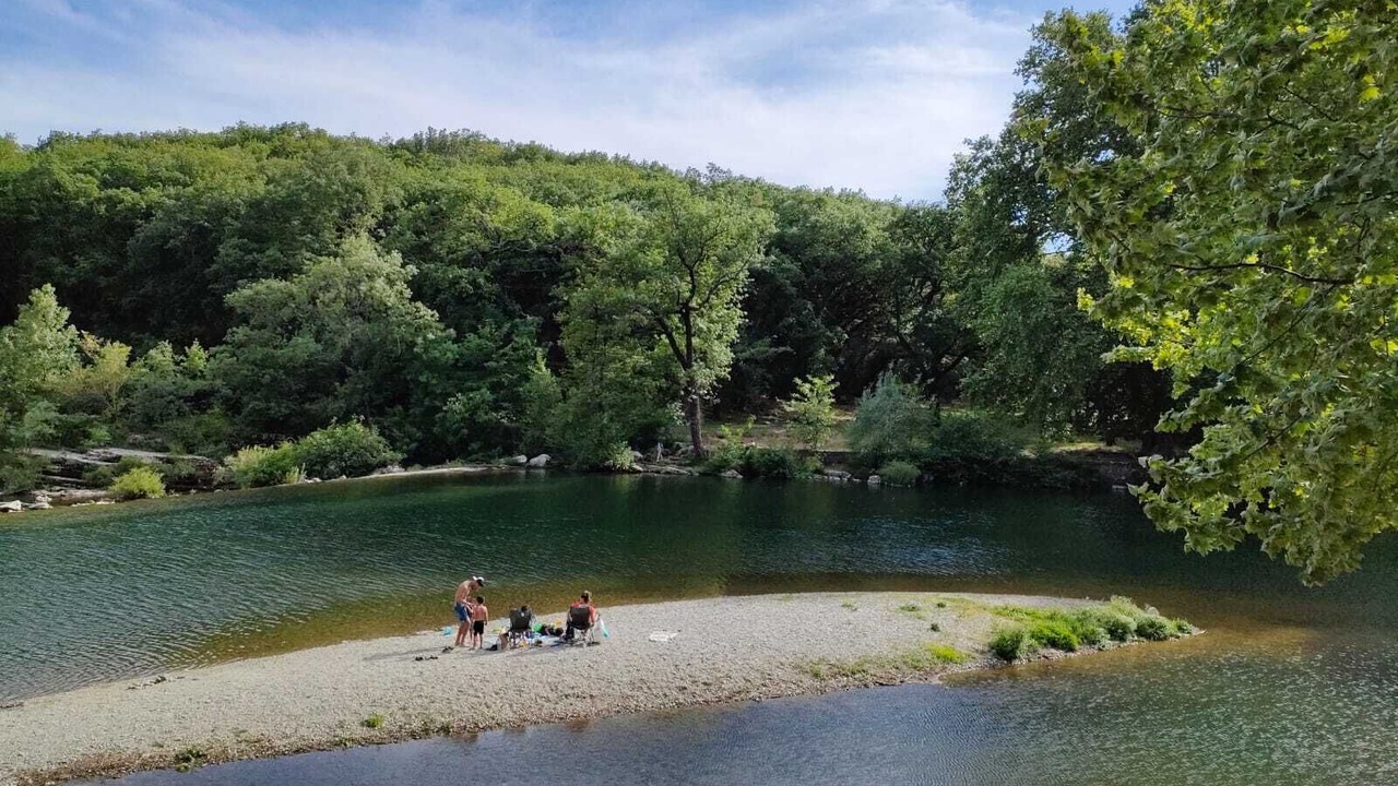 Photo of Others in Laroque