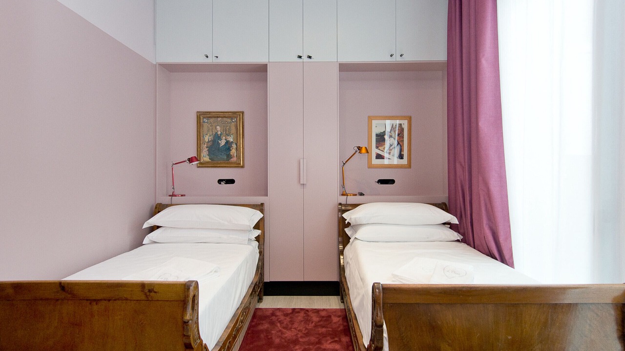Photo of Bedroom in Literary Quarter