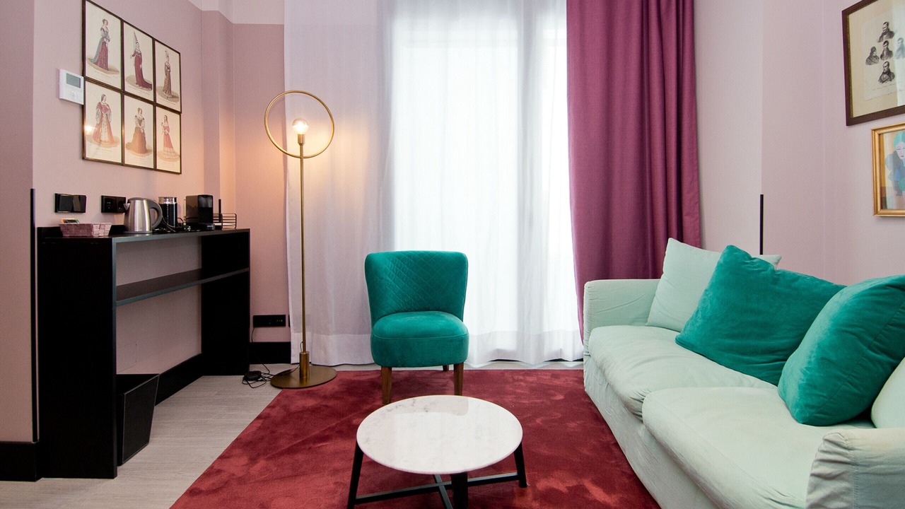 Photo of Livingroom in Literary Quarter