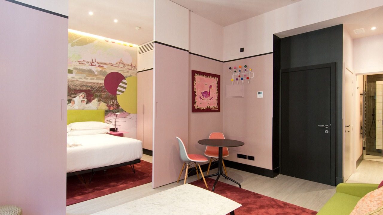 Photo of Bedroom in Literary Quarter