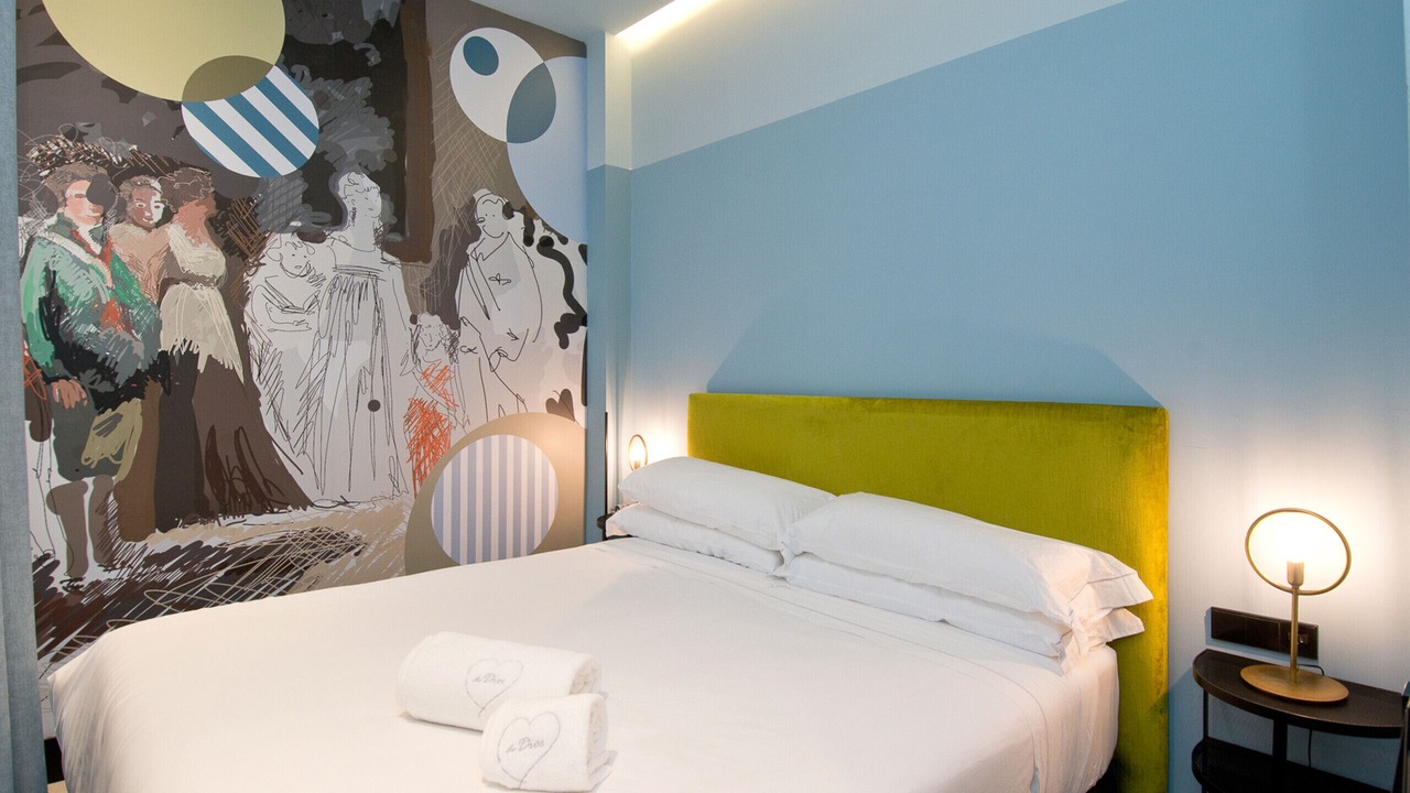 Photo of Bedroom in Literary Quarter