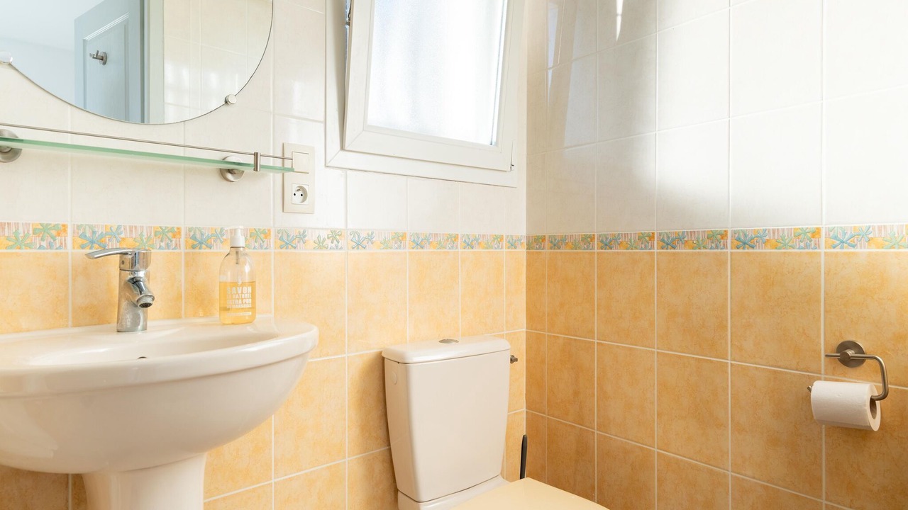 Photo of Bathroom in Felines-Minervois
