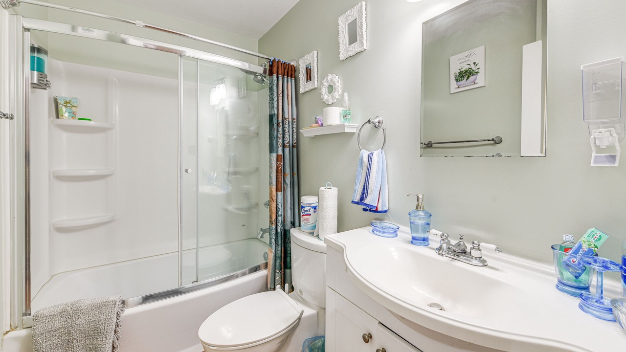 Photo of Bathroom in Colonial Heights