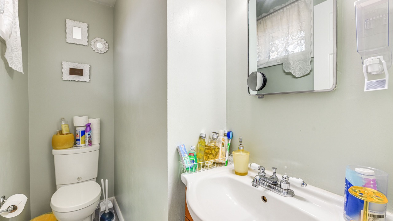 Photo of Bathroom in Colonial Heights
