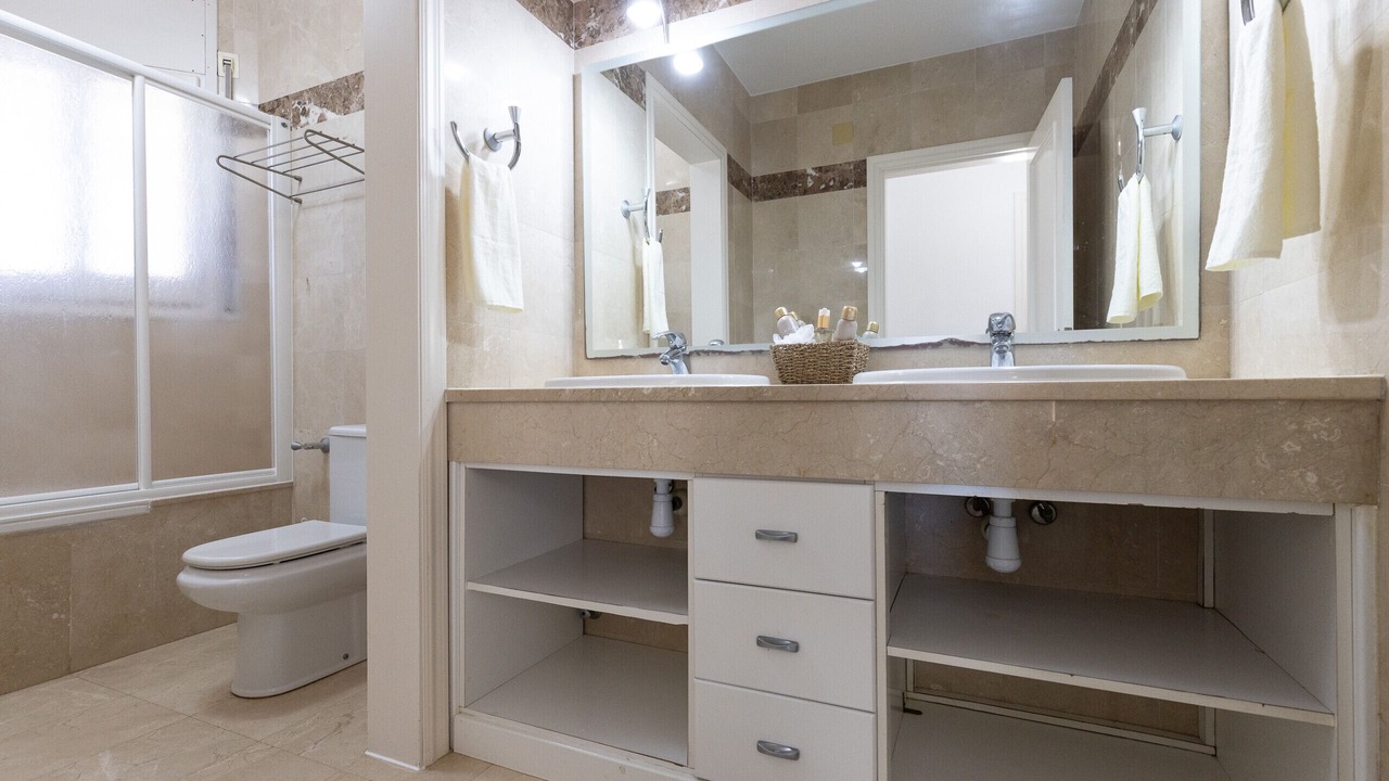Photo of Bathroom in Miami Platja