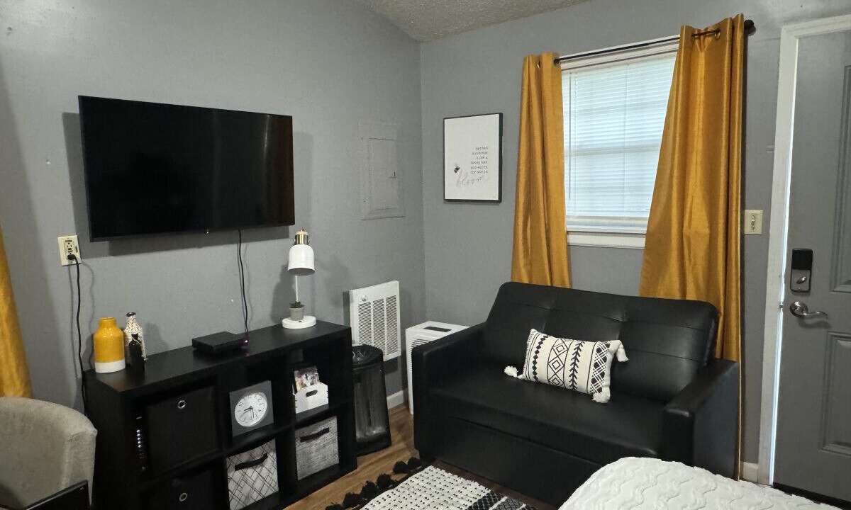 Photo of Bedroom in La Follette