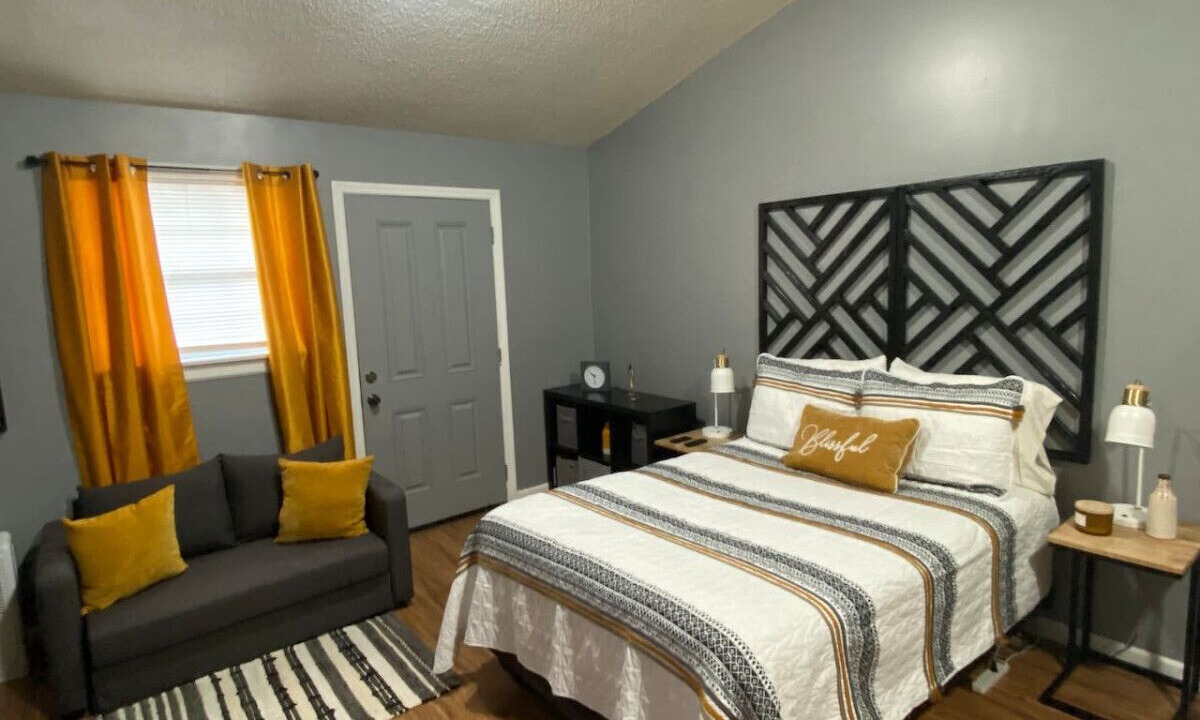 Photo of Bedroom in La Follette