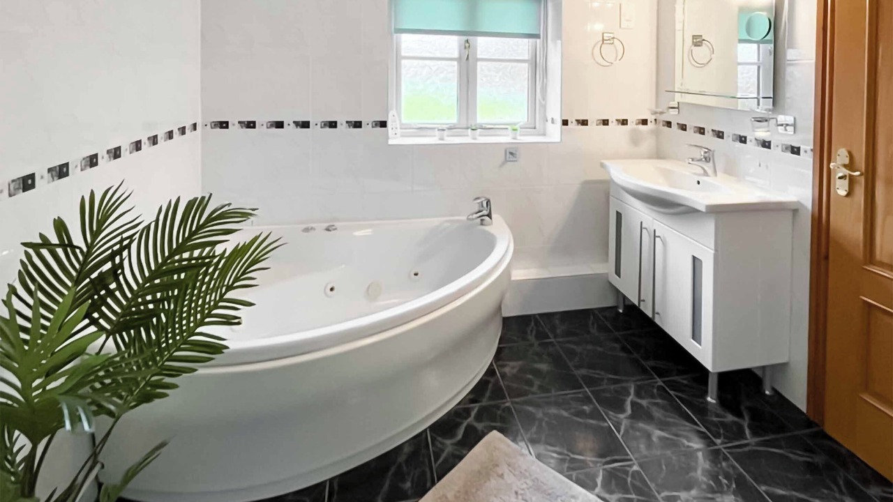 Photo of Bathroom in Llanuwchllyn