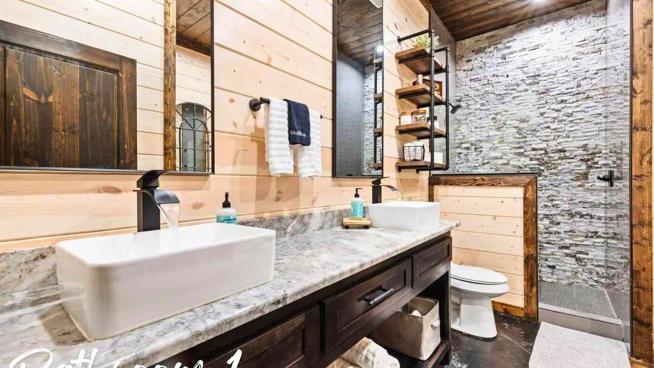 Photo of Bathroom in Pickens