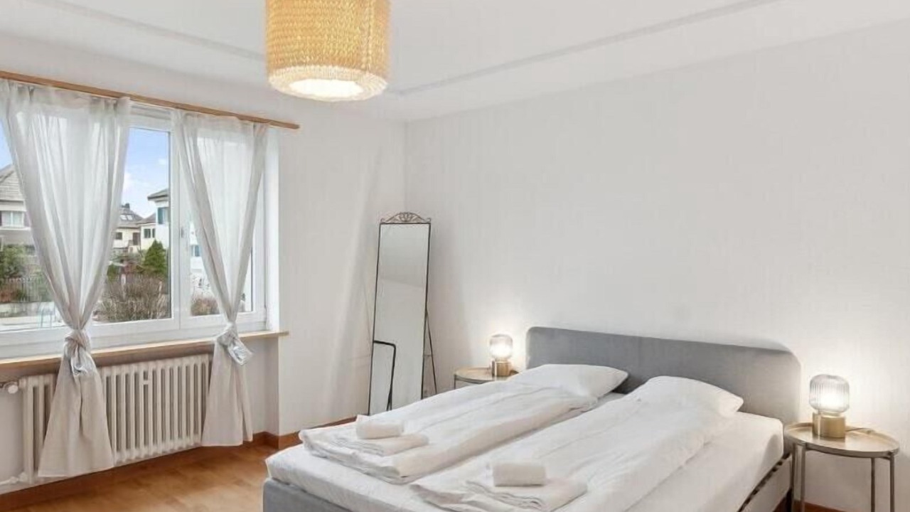 Photo of Bedroom in Center