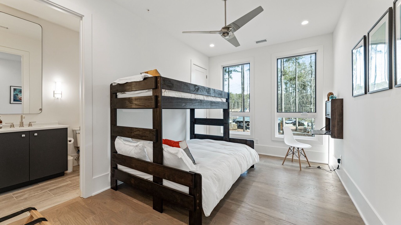 Photo of Bedroom in Chattahoochee Hills