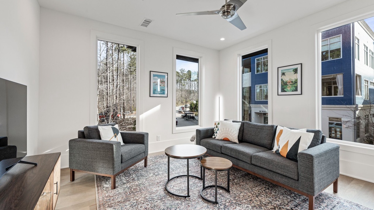 Photo of Livingroom in Chattahoochee Hills