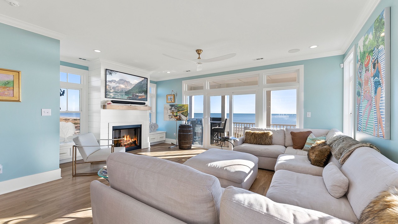 Photo of Livingroom in Atlantic Beach