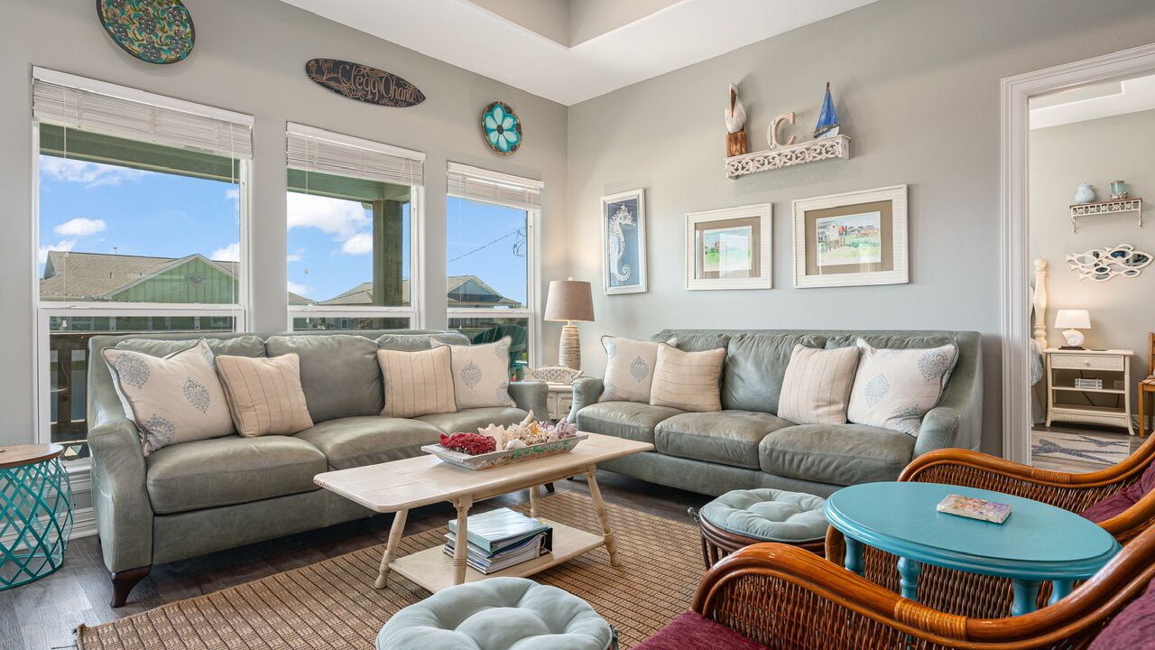 Photo of Livingroom in Crystal Beach