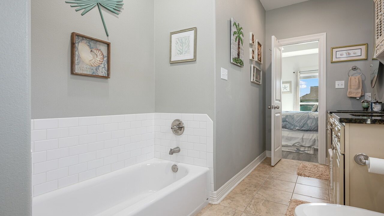 Photo of Bathroom in Crystal Beach
