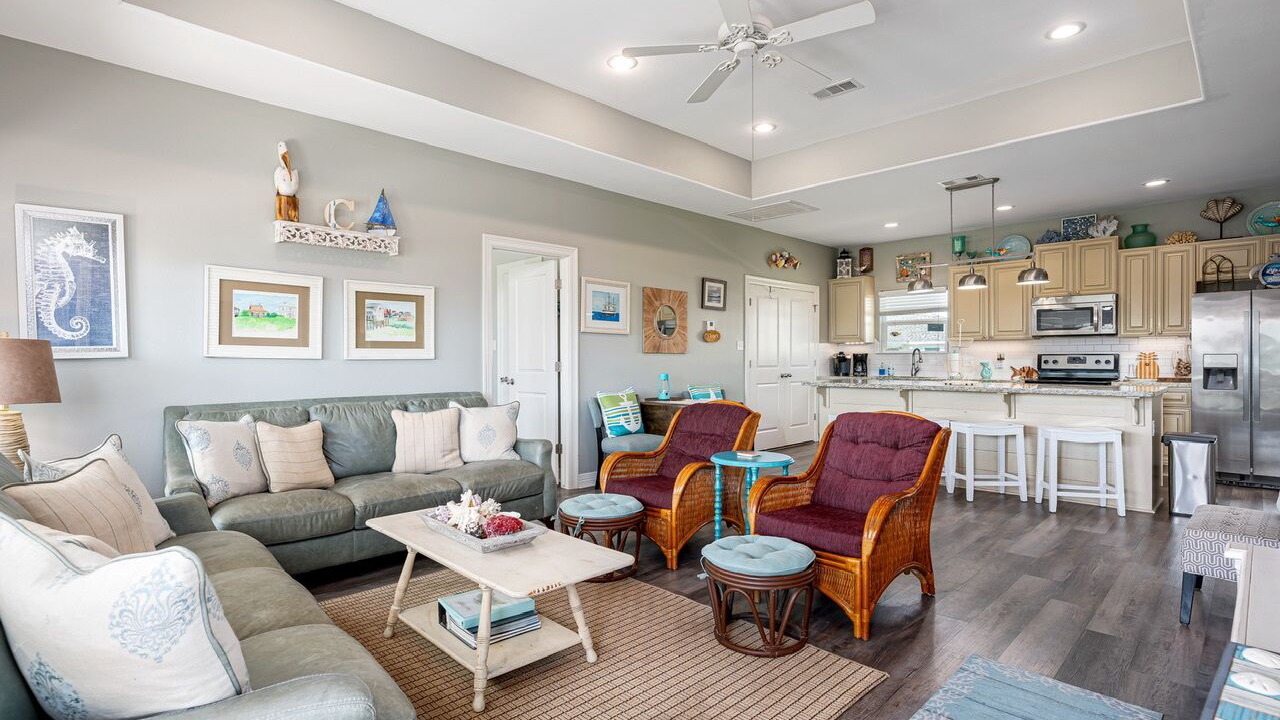 Photo of Livingroom in Crystal Beach