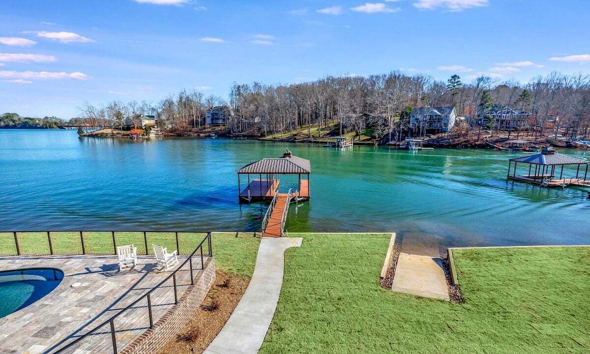 Photo of Outdoor in Seneca