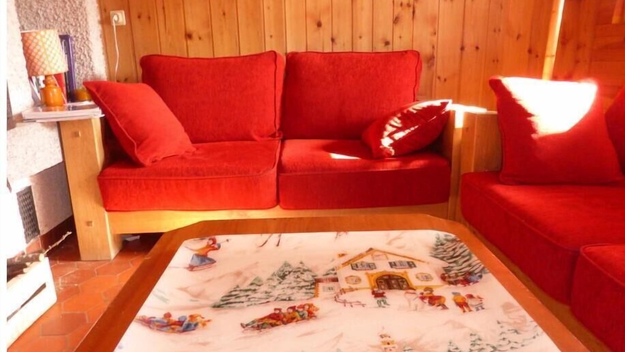 Photo of Livingroom in Thones