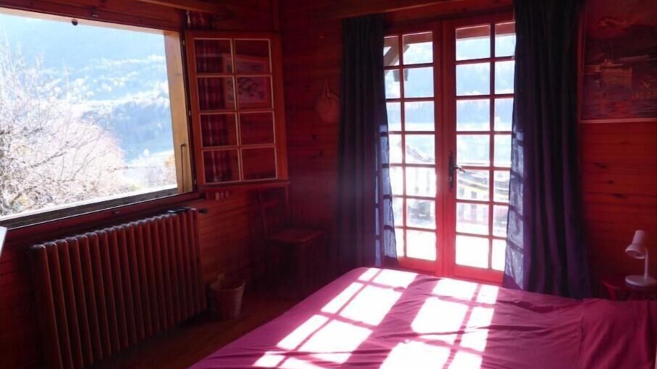 Photo of Bedroom in Thones