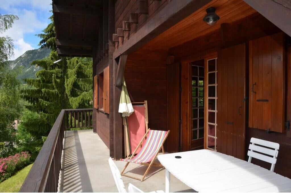 Photo of Outdoor in Thones