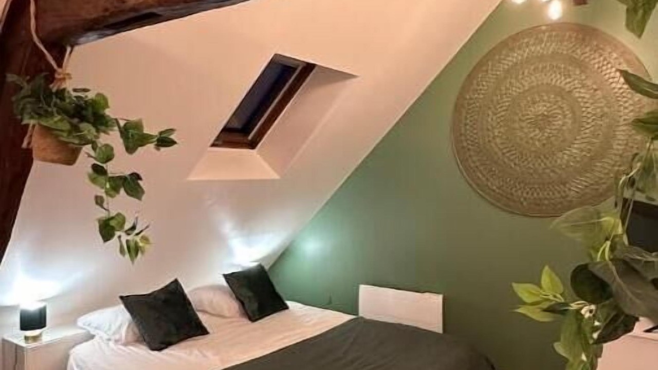 Photo of Bedroom in Beauvais