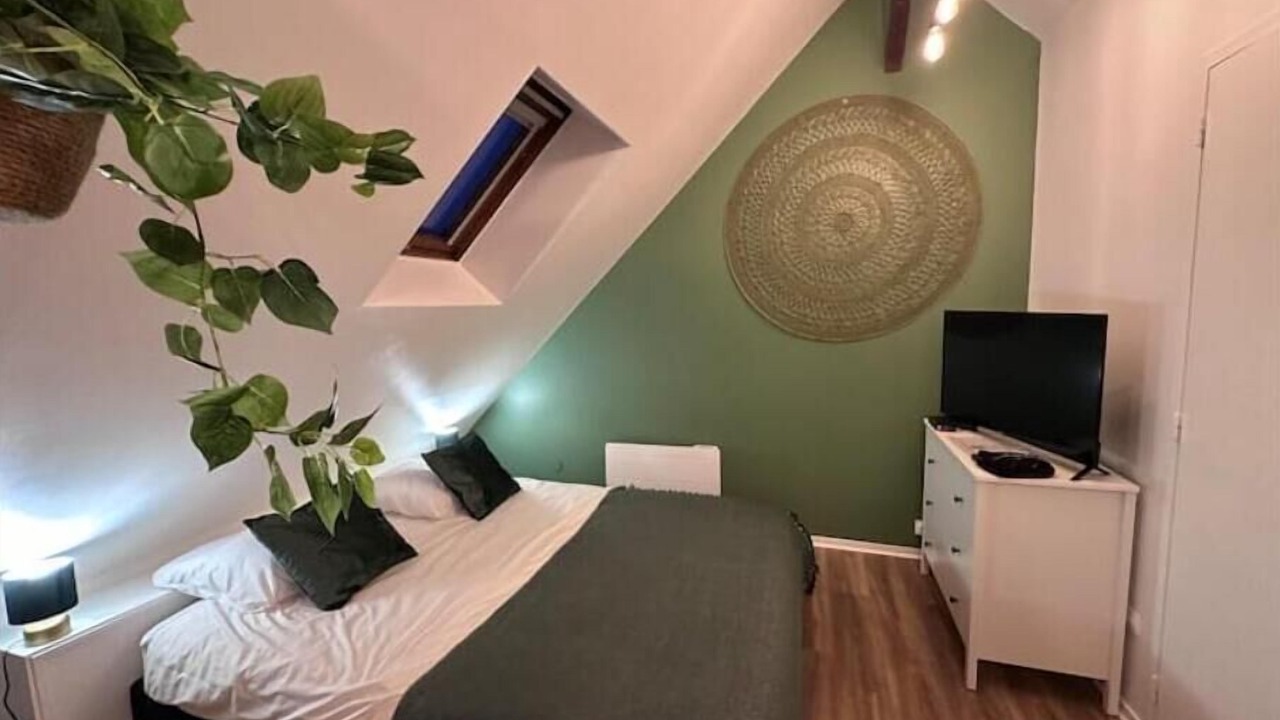 Photo of Bedroom in Beauvais