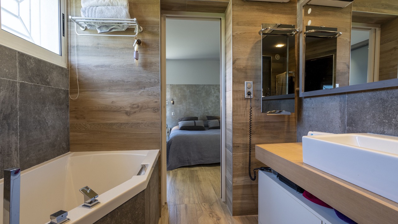 Photo of Bathroom in Meze