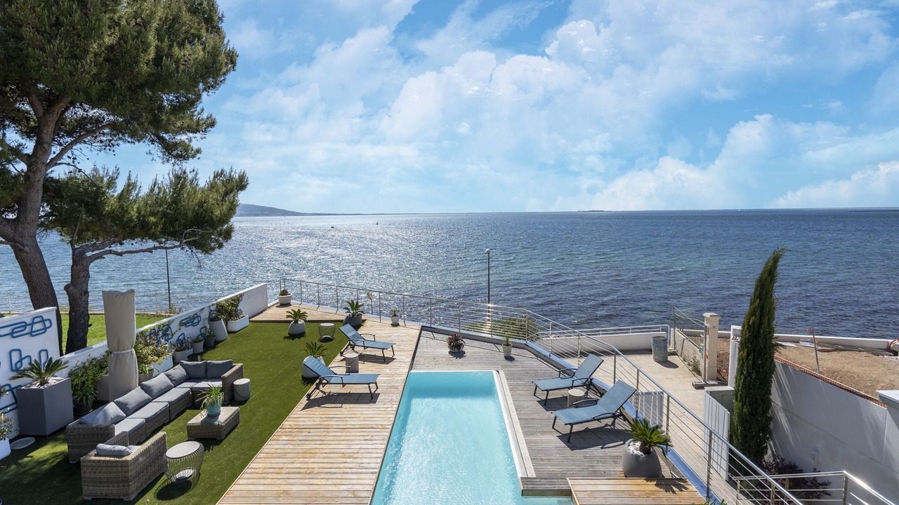 Photo of Outdoor in Meze