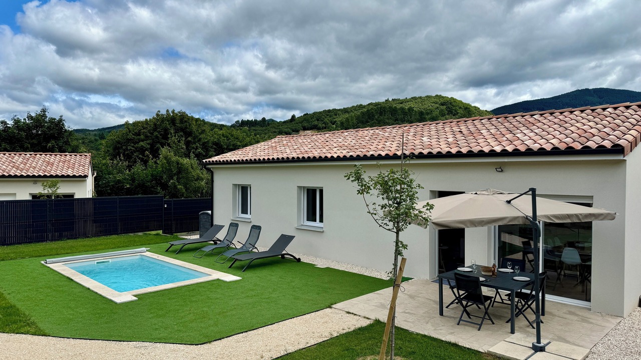 Photo of Others in Pont-de-Labeaume