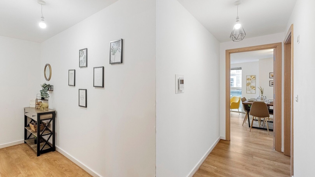 Photo of Others in Hackney Downs