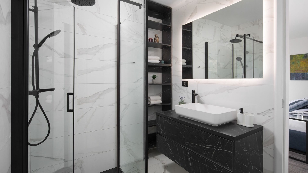 Photo of Bathroom in Flengi