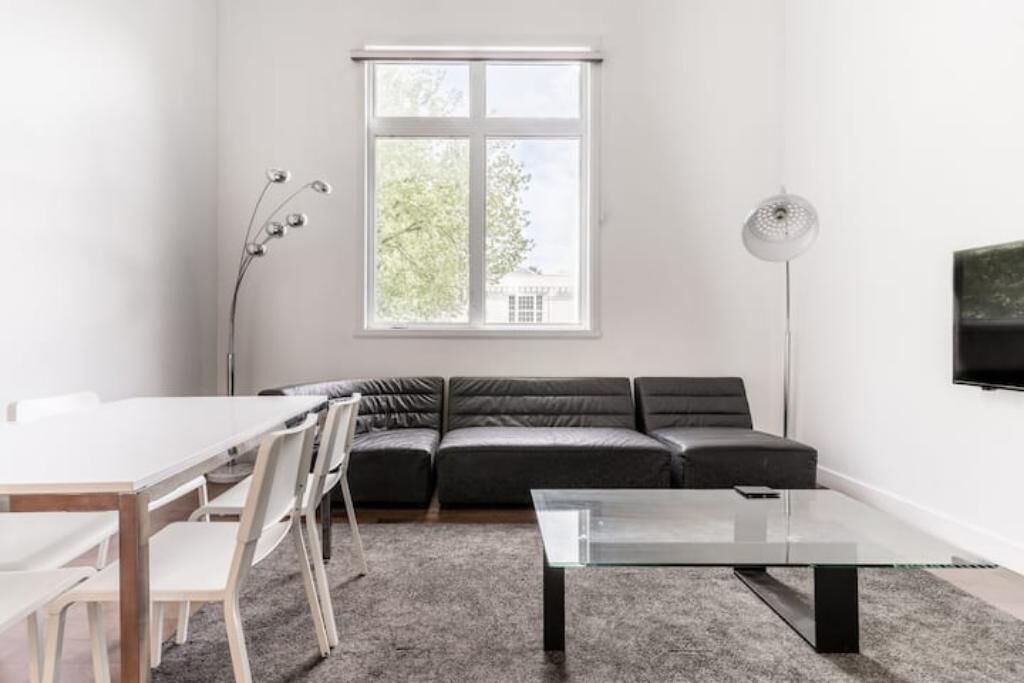 Photo of Livingroom in Shaughnessy Village