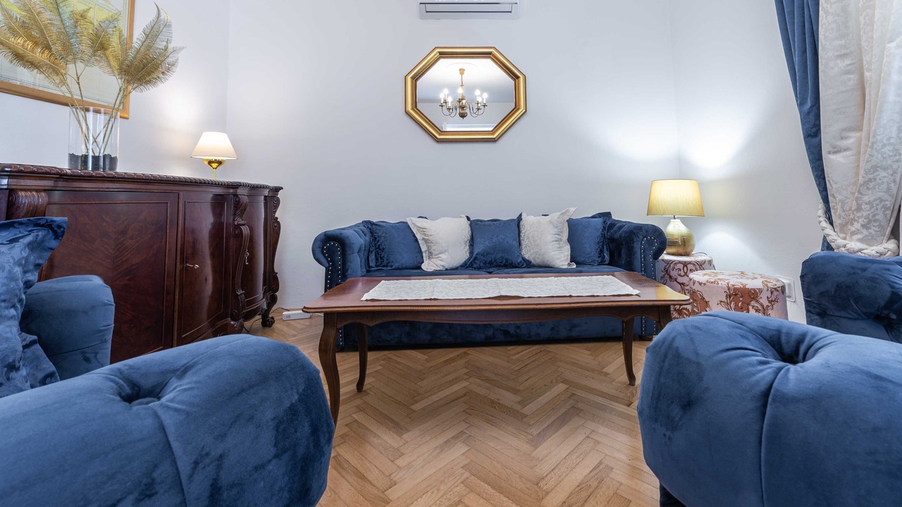 Photo of Livingroom in Pile