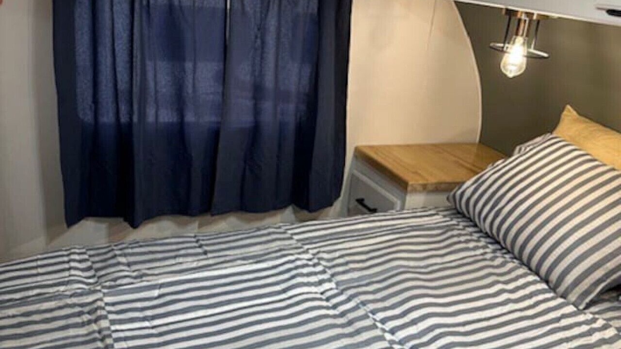 Photo of Bedroom in Redwood