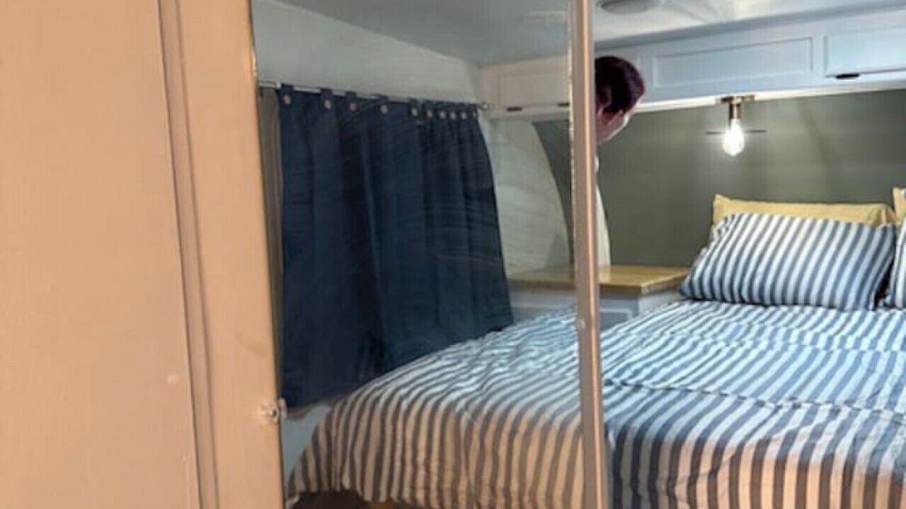 Photo of Bedroom in Redwood