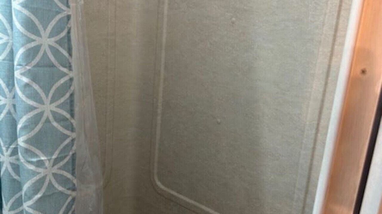 Photo of Bathroom in Redwood