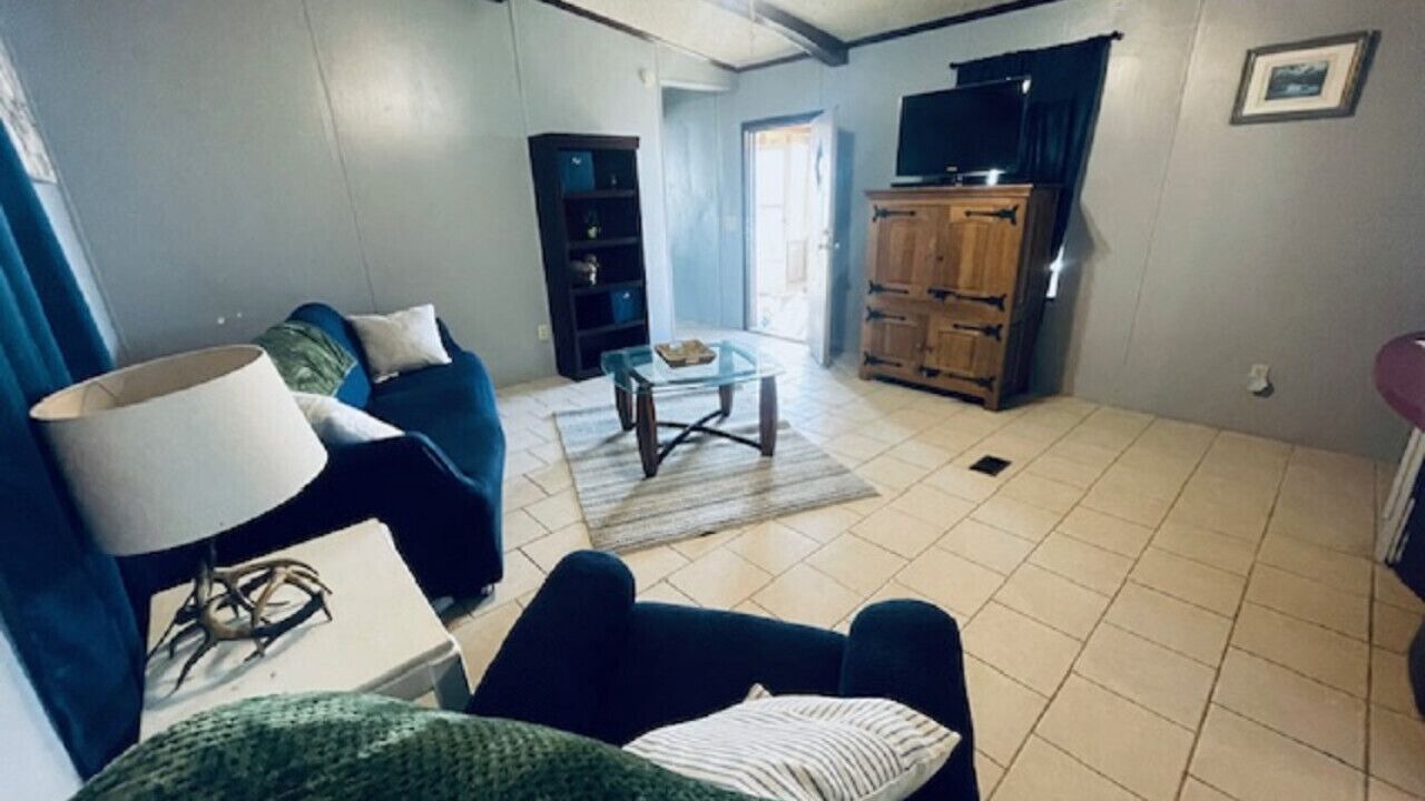 Photo of Livingroom in Redwood