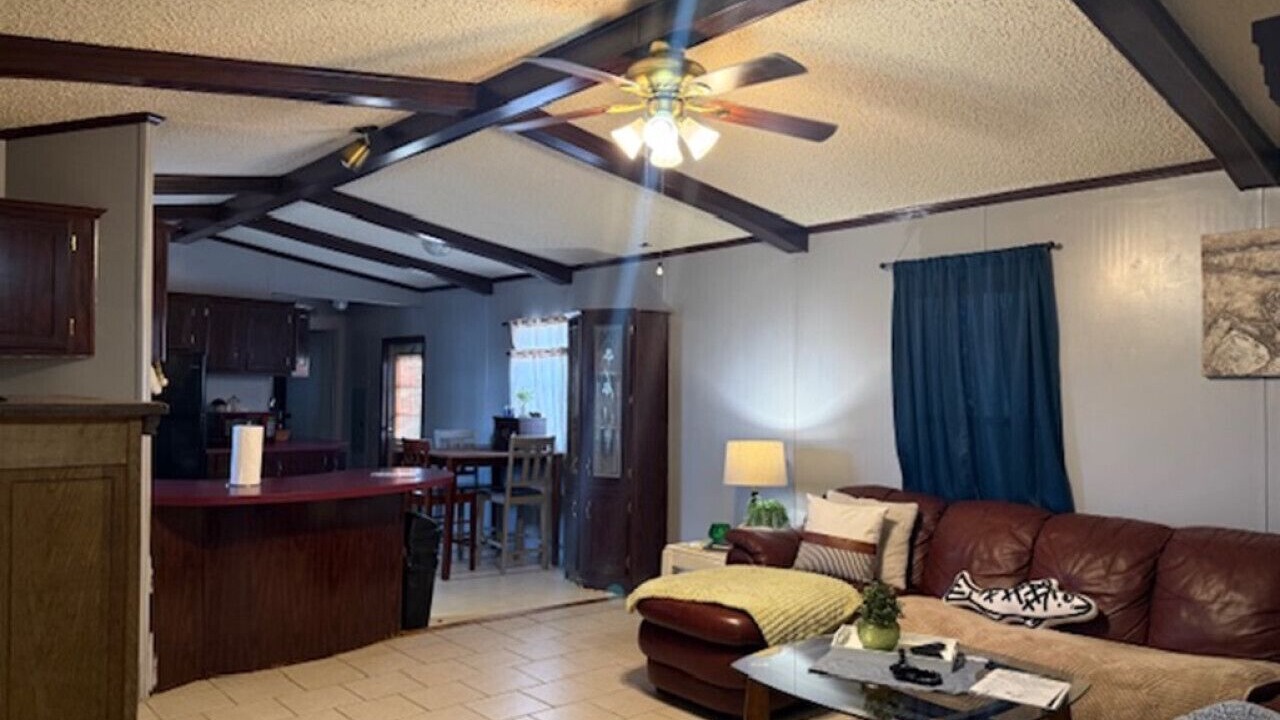 Photo of Livingroom in Redwood